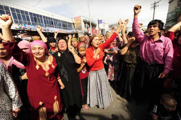 Китайские татары борются против политики геноцида, проводимой Китаем